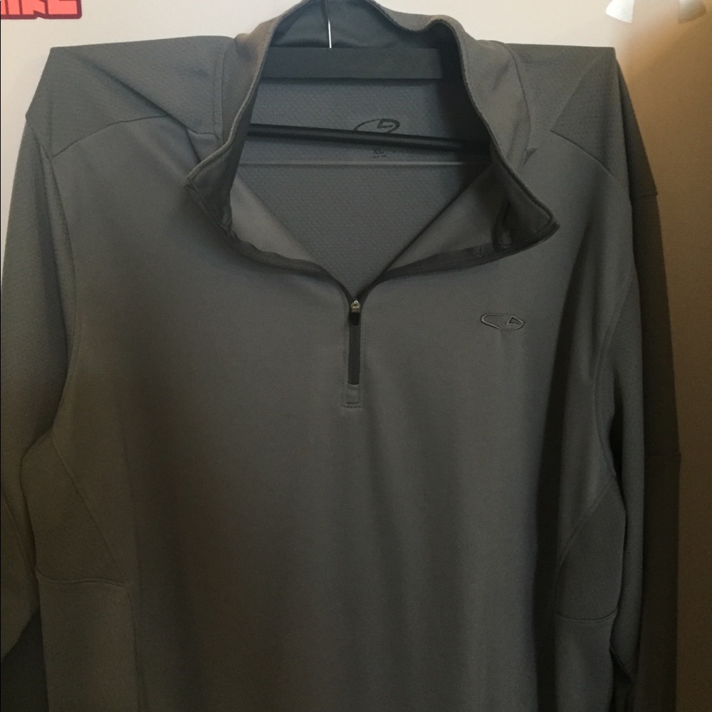 Champion throw over golf zip up